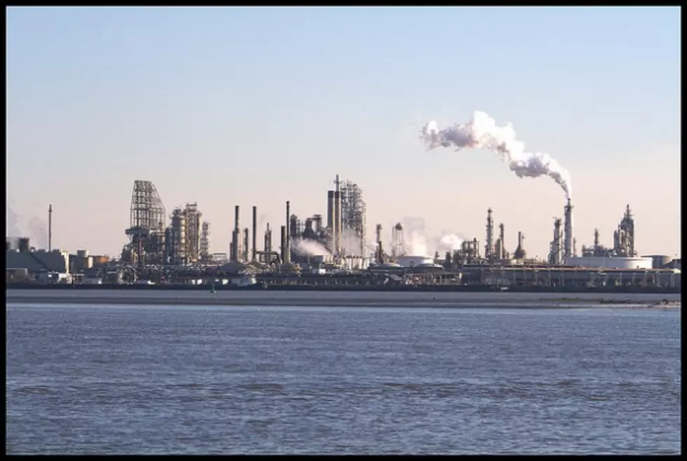 NJ Officials Want Answers About Delaware Refinery