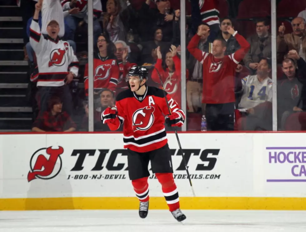 Elias Lifts Devils Past Flyers 4-3