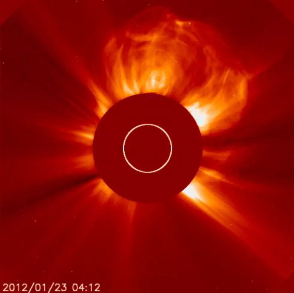 Strong Solar Storm Hits Earth [VIDEO]