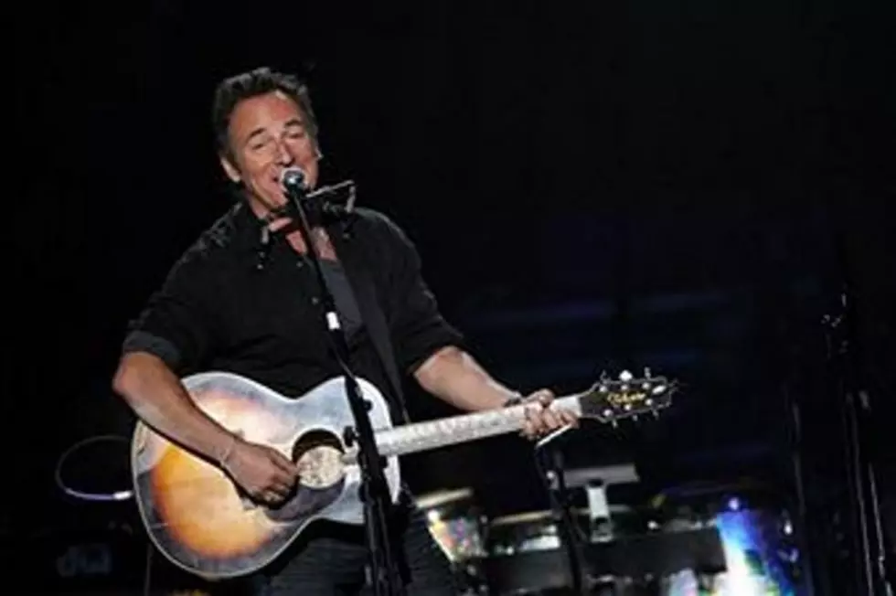 Bruce Rocks &#8216;The E Street Shuffle&#8217; On &#8216;Late Night&#8217;