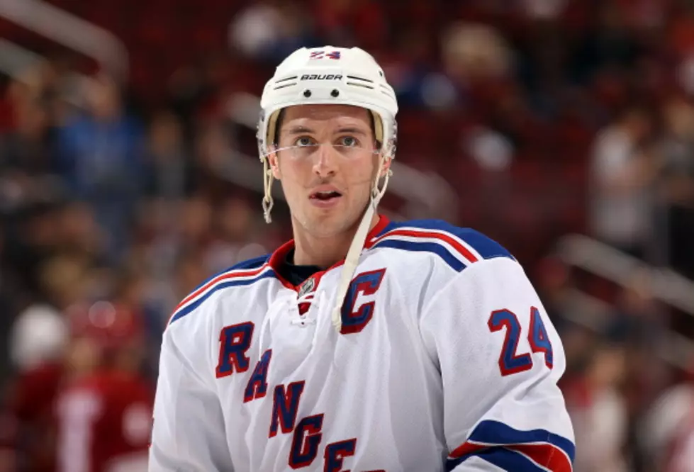 Callahan&#8217;s Hat Trick Leads Rangers Over Flyers