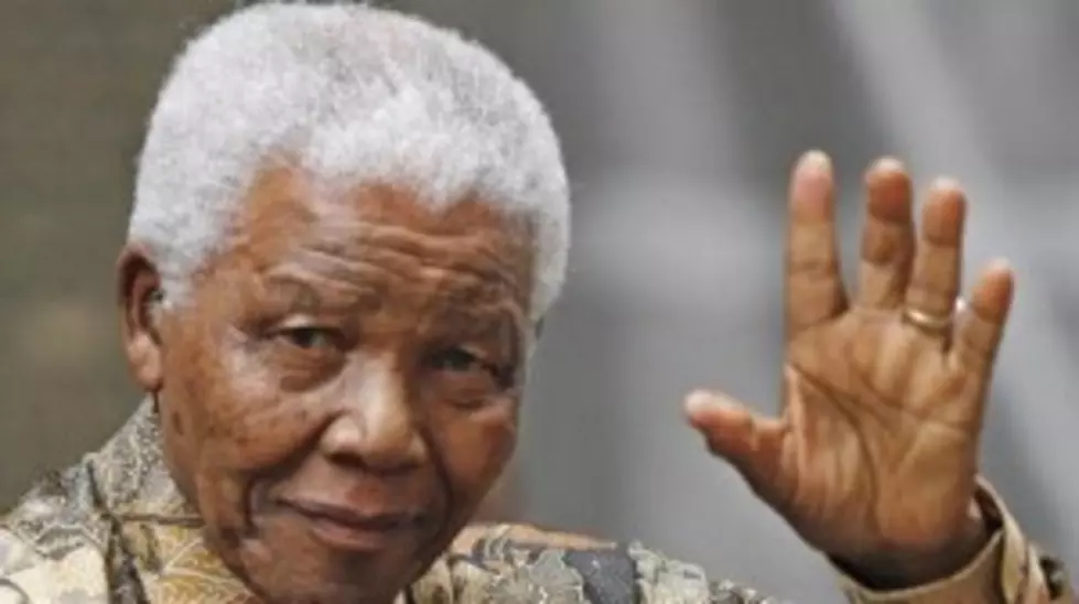 Nelson Mandela Hospitalized with Stomach Ailment