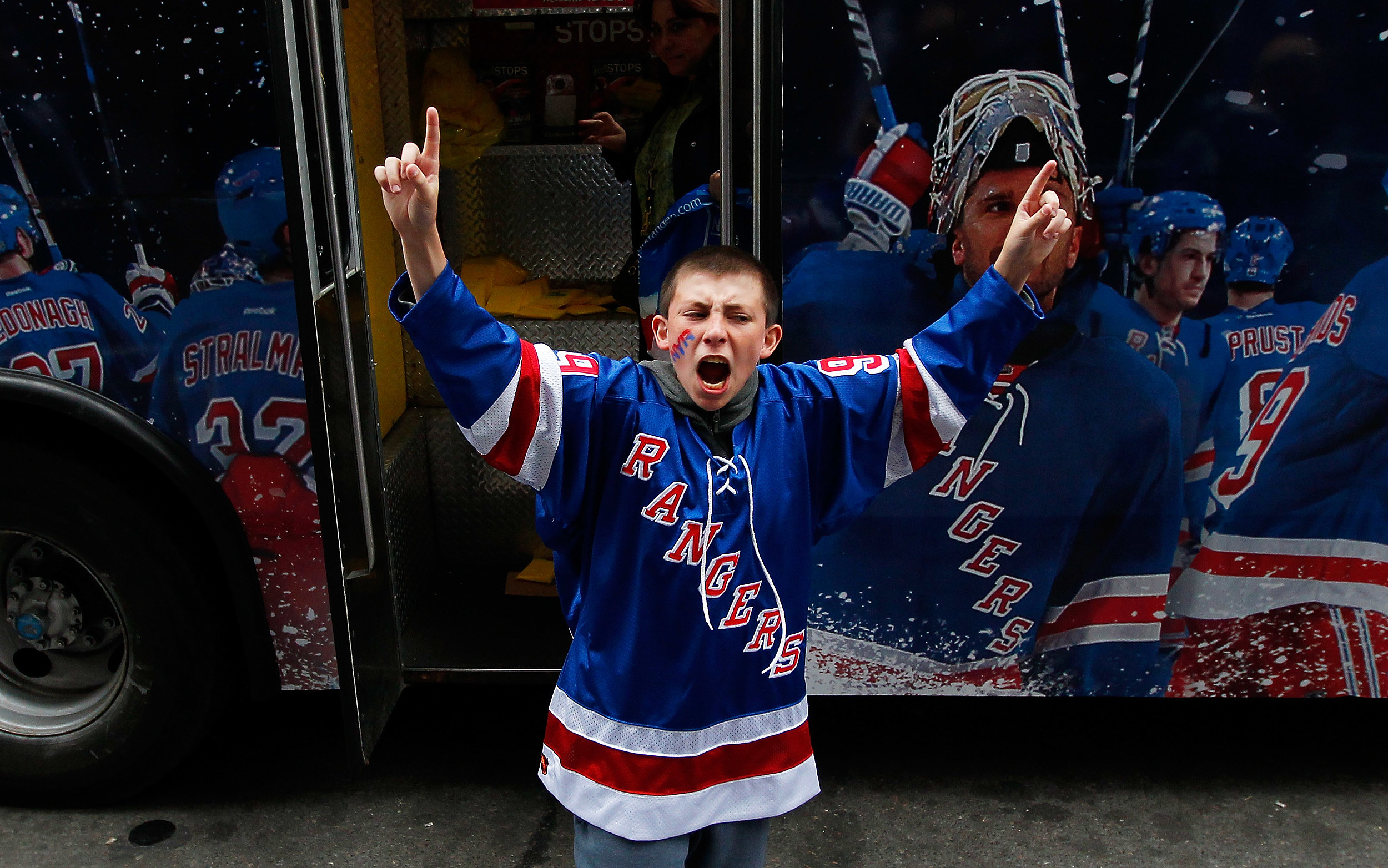 Profet kontroversiel Adept New Jersey Devils Trying to Keep Rangers Fans in New York for the Playoffs  [POLL]