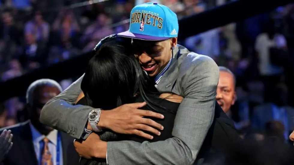 Hornets Pick Anthony Davis 1st Overall in NBA Draft