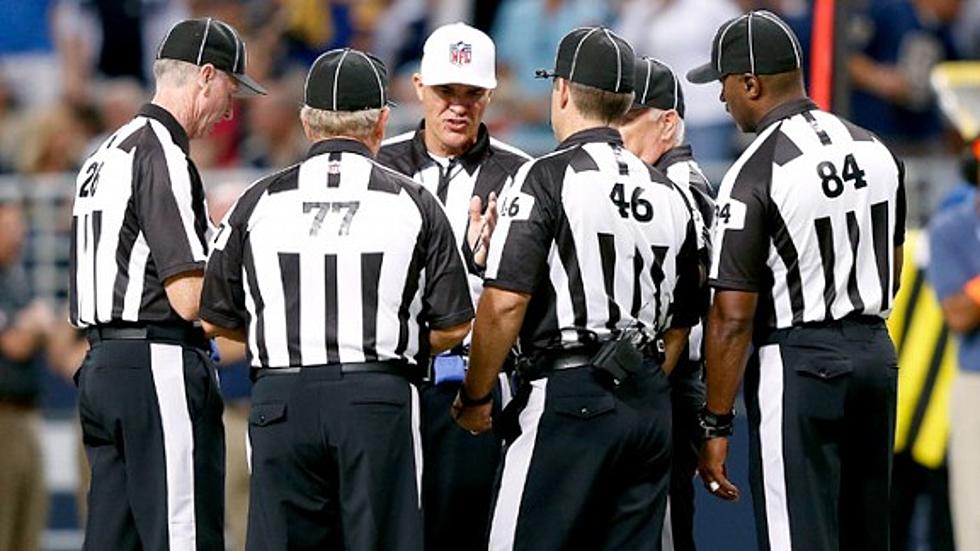 Players, Obama Welcome NFL Regular Ref Back To Work [VIDEO]