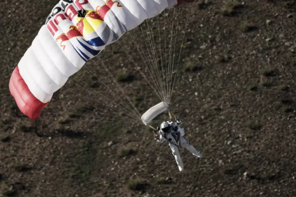 Skydiver Makes 23-Mile Jump Over NM Today [LIVE VIDEO]