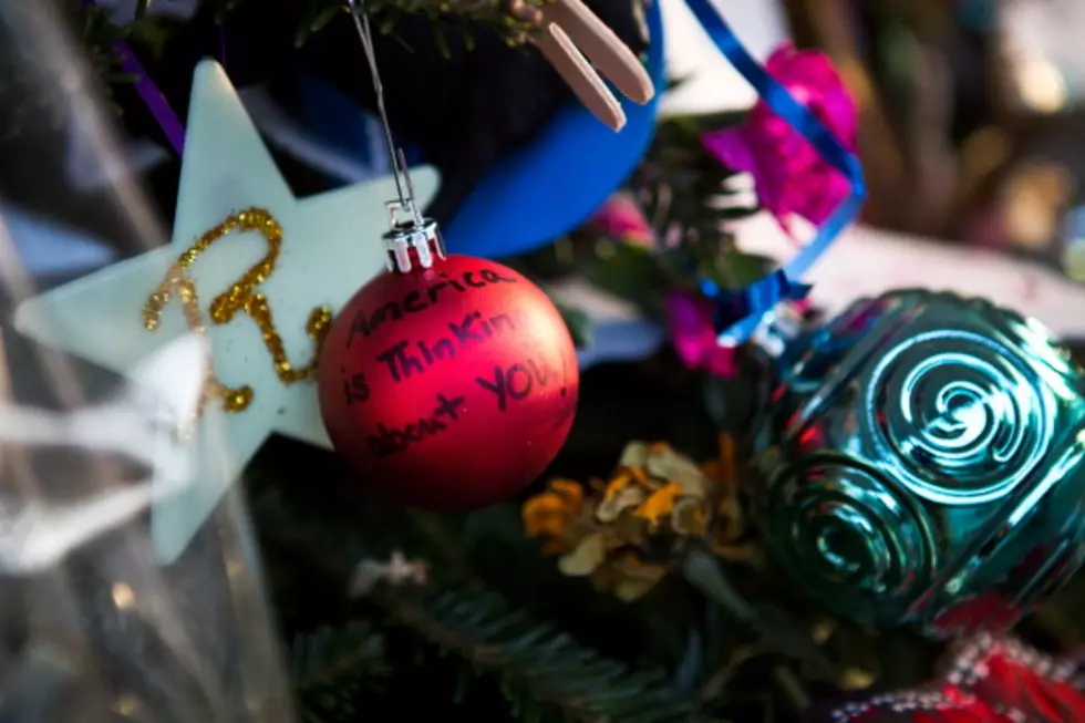 Many Share Newtown&#8217;s Mourning During Holidays [VIDEO]