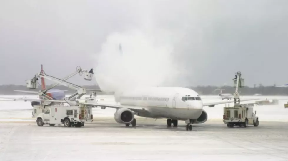 Air Travel Disrupted By Midwestern Storm