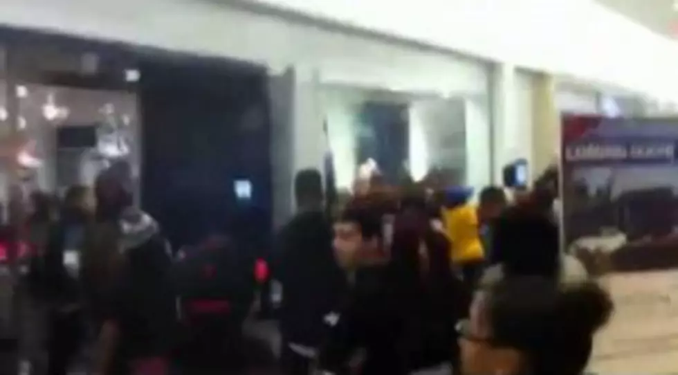 Brutal Fight at Cherry Hill Mall Caught on Tape &#8211; Who&#8217;s to Blame? [VIDEO]