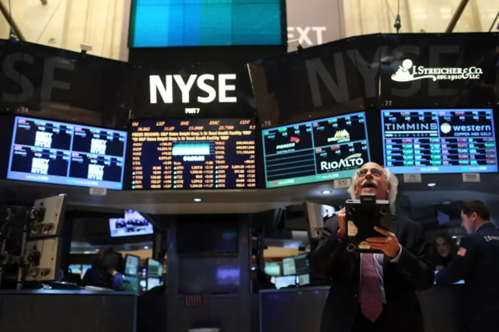 US Stocks Edge Up Following Dow’s Record Day