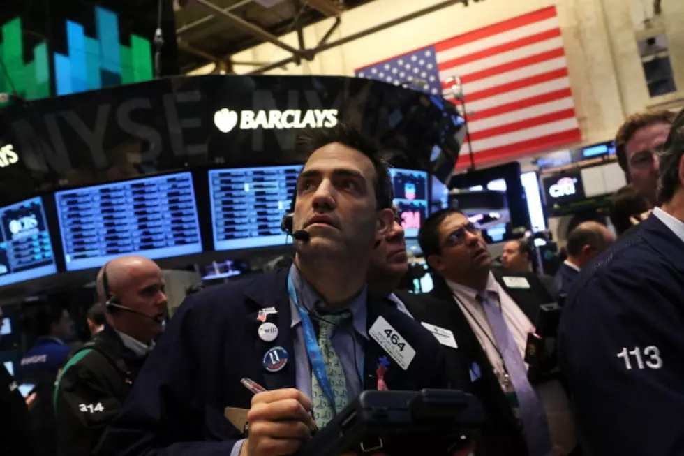 Disappointing Reports Help Push Stocks Down
