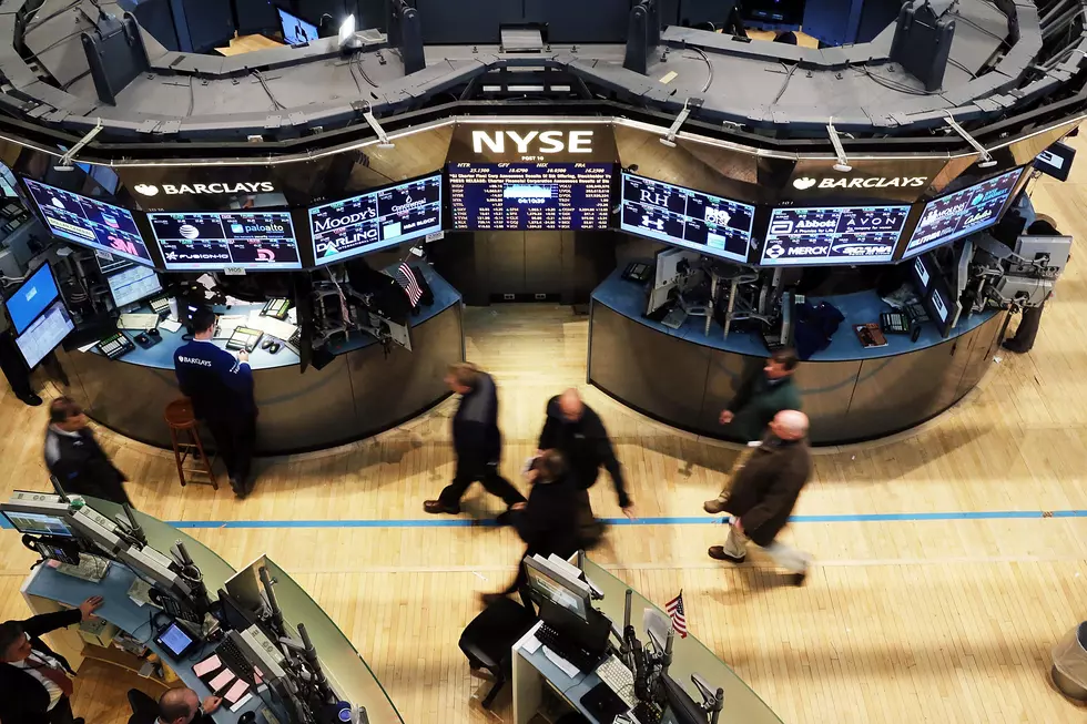 Stocks Rise Amid Debt Ceiling Talks