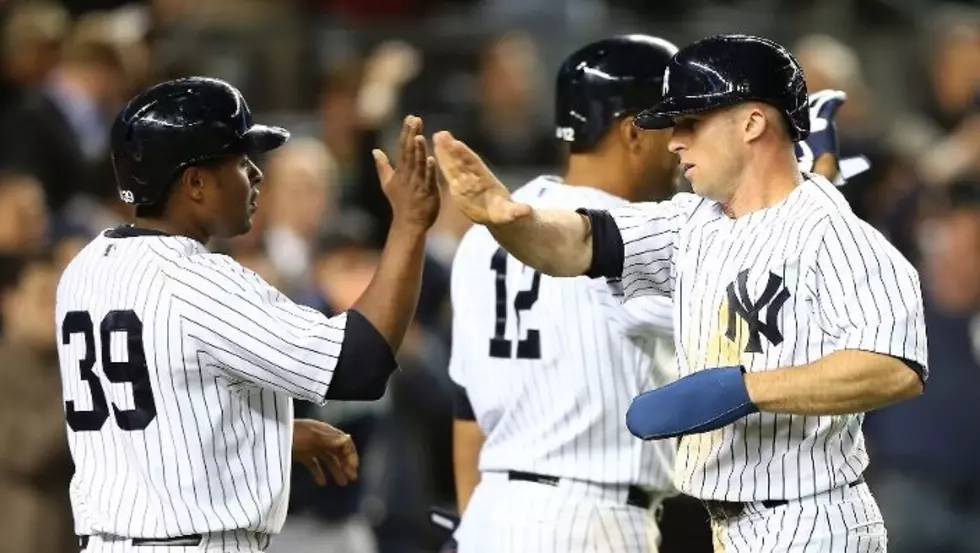 Yankees Rally to Beat Mariners