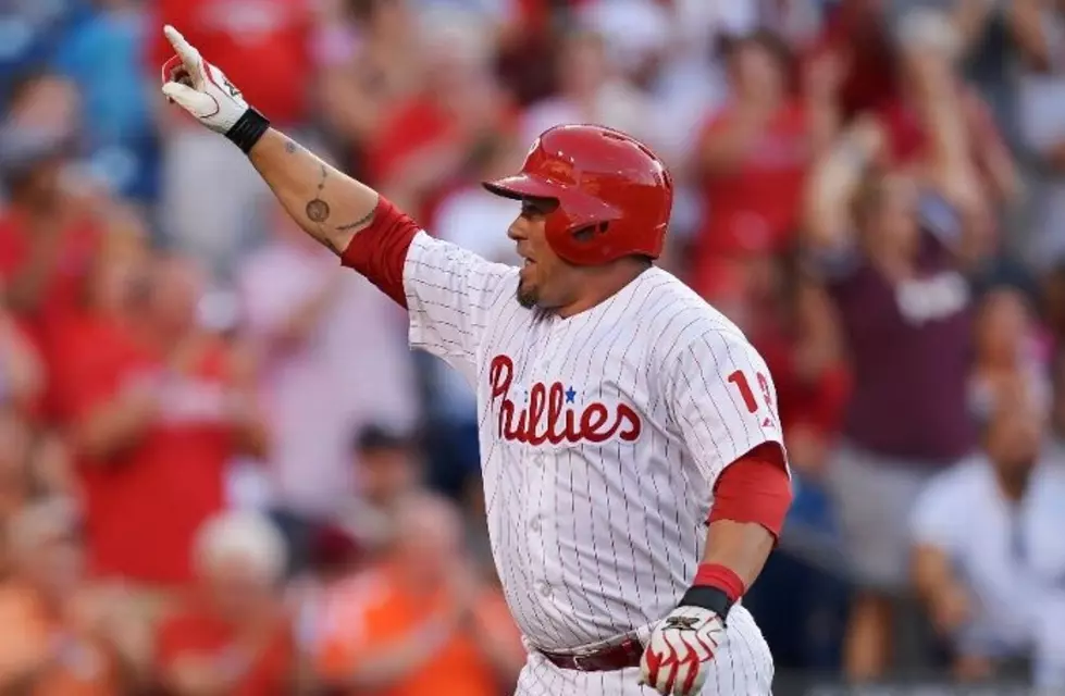 Phillies Hold On to Edge Braves