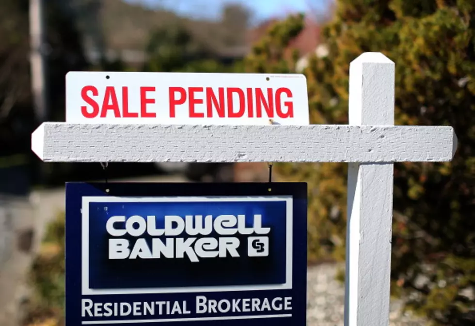30-Year Mortgage Rate Falls to 4.27%