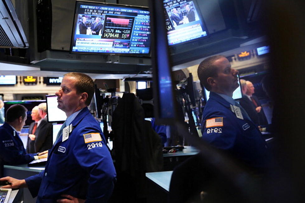 Stocks Fall as Debt Talks Drag on in Washington
