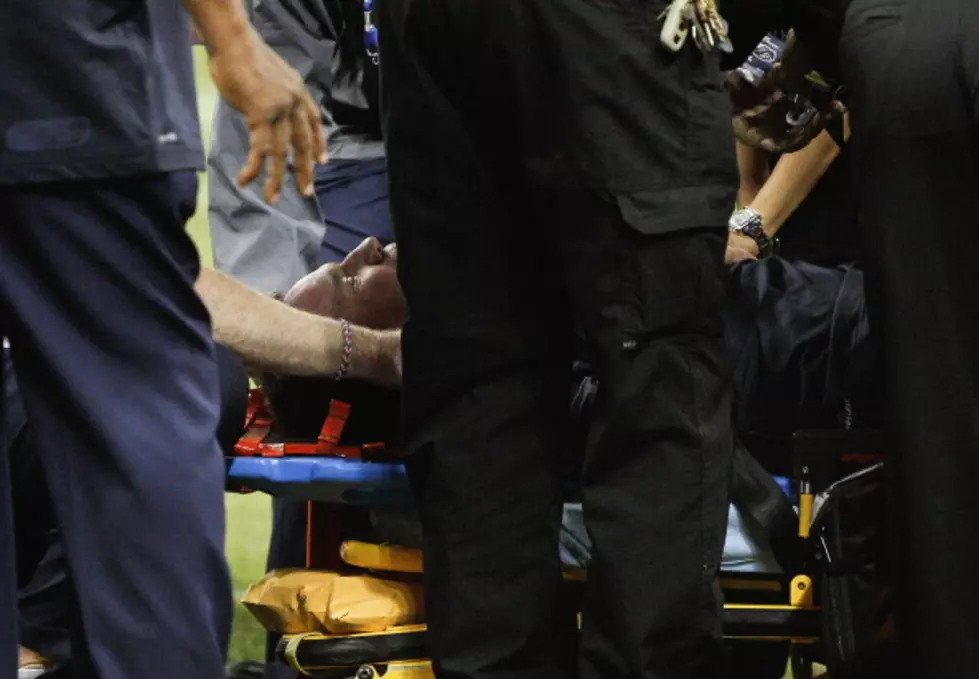 Texans Coach Kubiak Collapses, Taken To Hospital