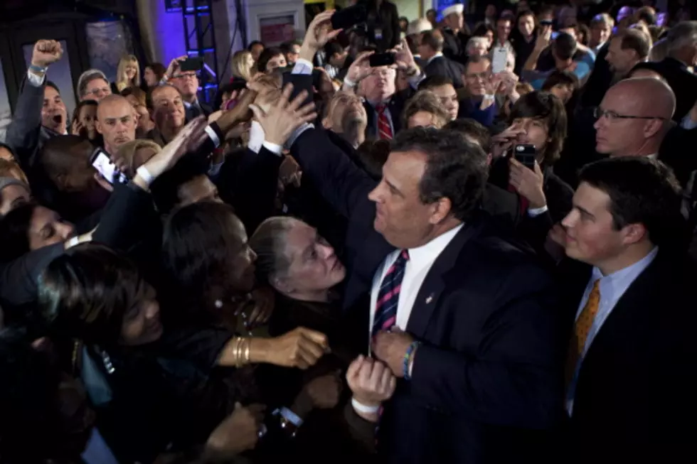 Chris Christie Greeted With Cheers at Statehouse