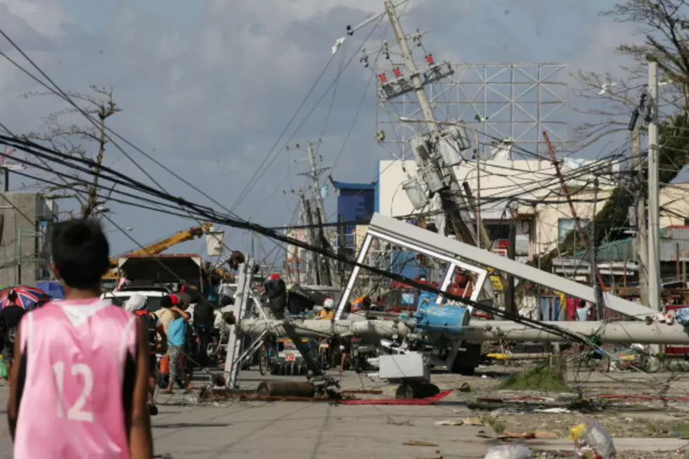 Typhoon Deaths Climb into Thousands in Philippines