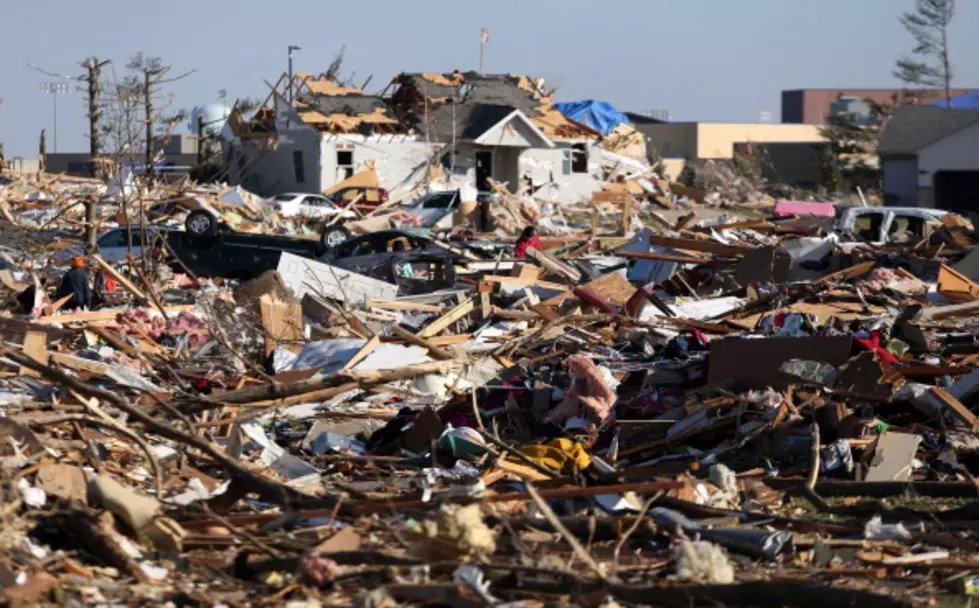 After Twisters, Damaged Communities Come Together