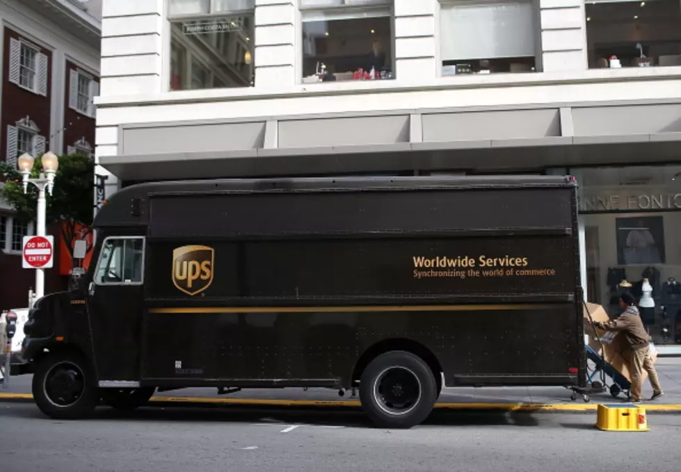 Santa&#8217;s Sleigh Delayed after Snags at UPS, FedEx