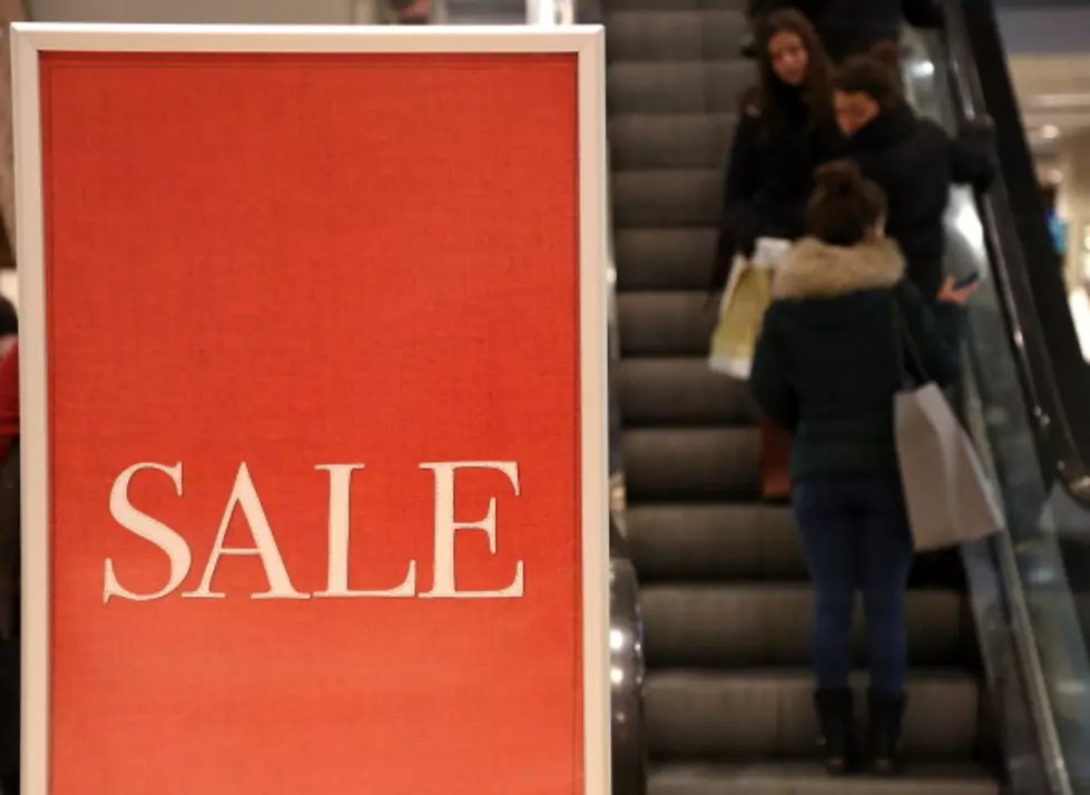 Consumer Spending Likely to Boost Growth in 2014