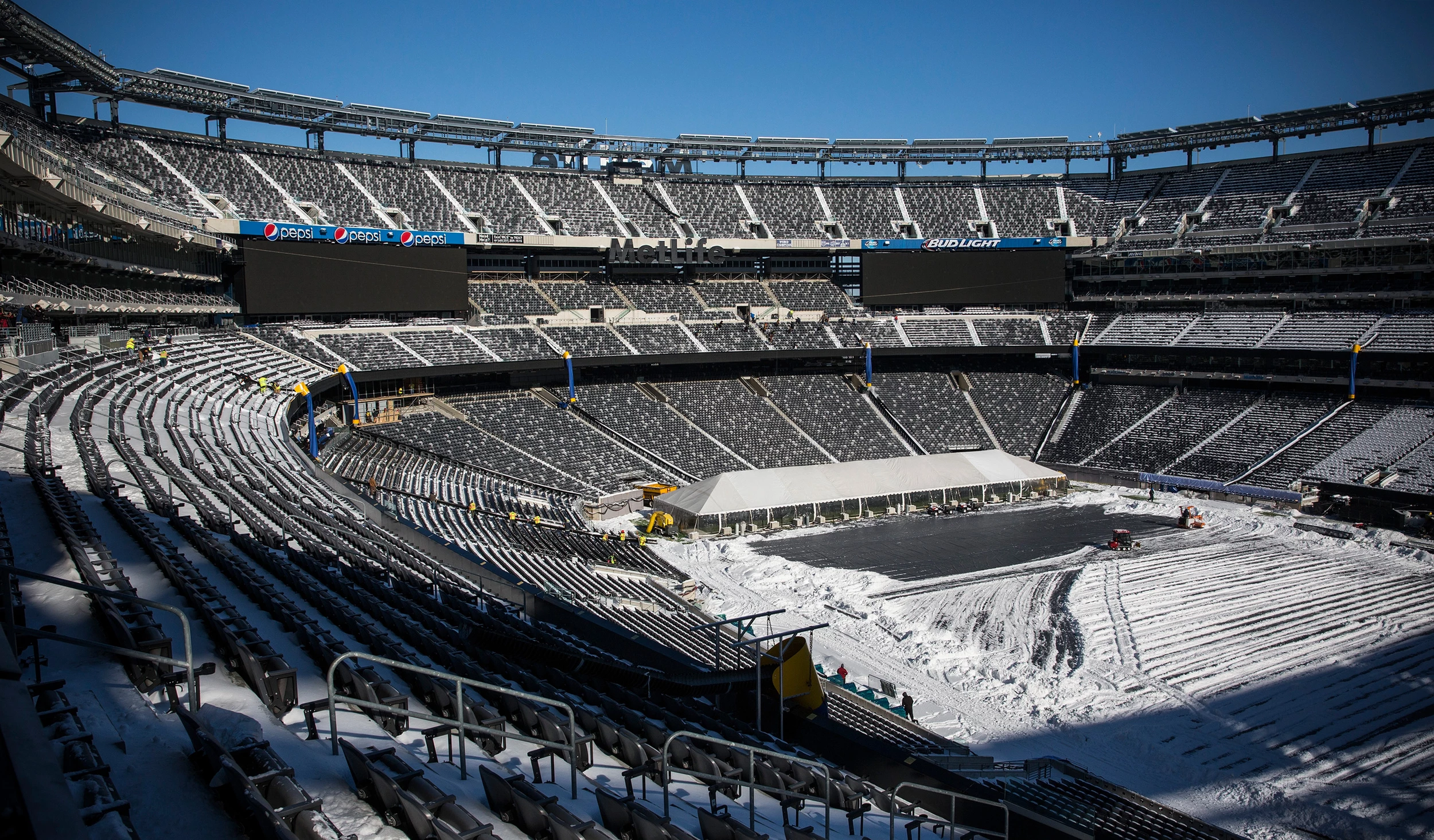 met-life-stadium-92-7-wobm