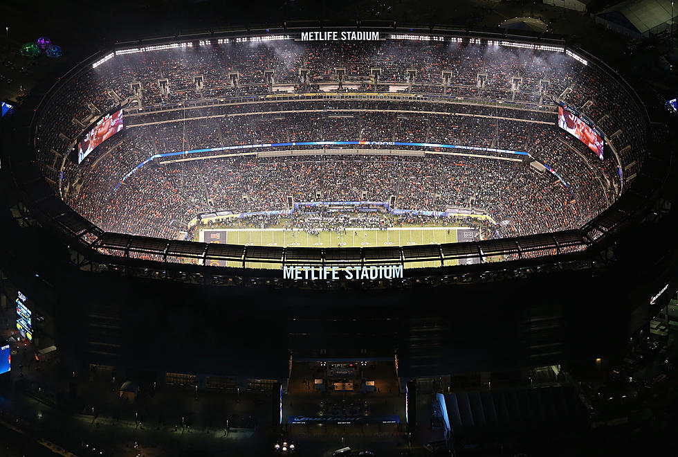 Amazing Footage of Super Bowl Flyover