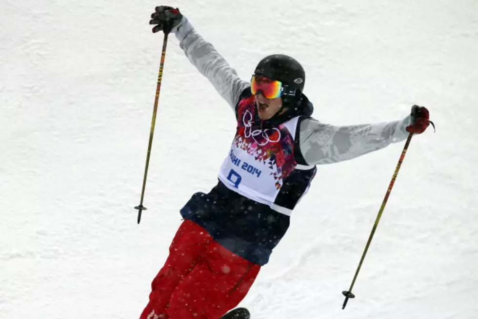US Earns Gold in Ski Halfpipe, Bronze in Snowboard Cross