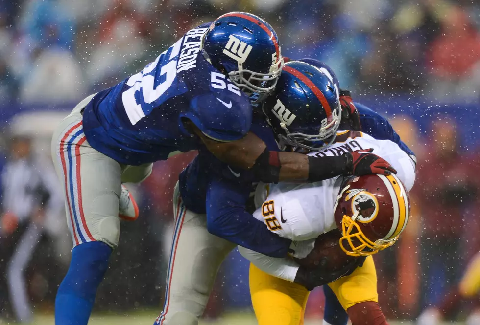 Giants Re-Sign Beason, Call About Revis