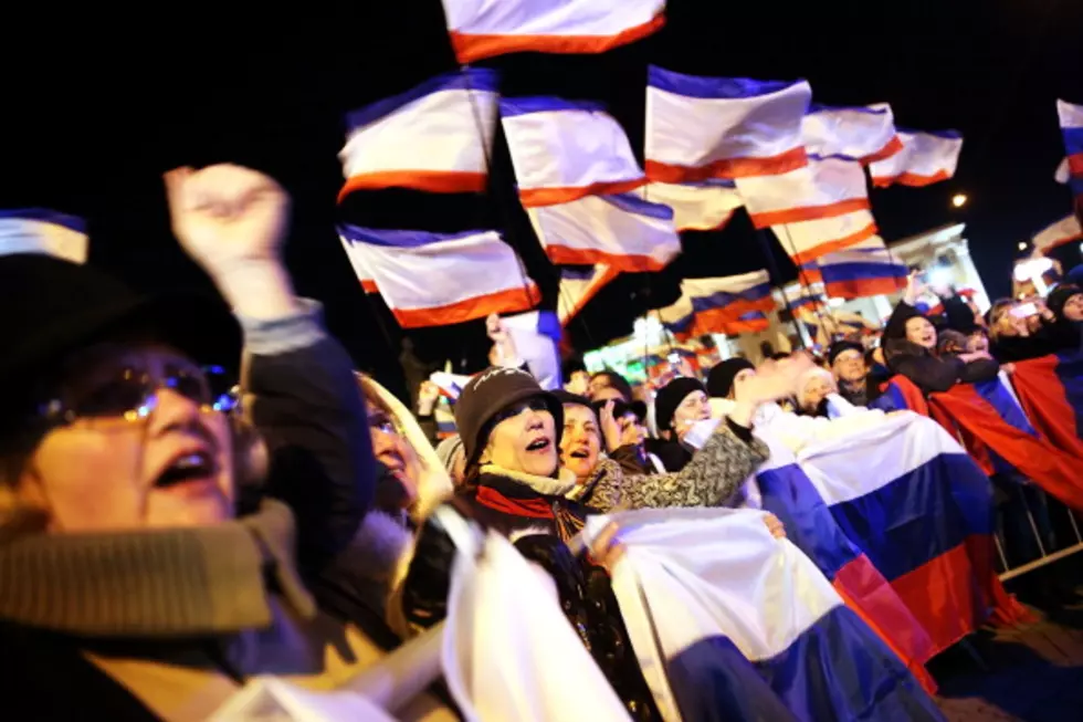 Crimeans Vote to Leave Ukraine,Join Russia