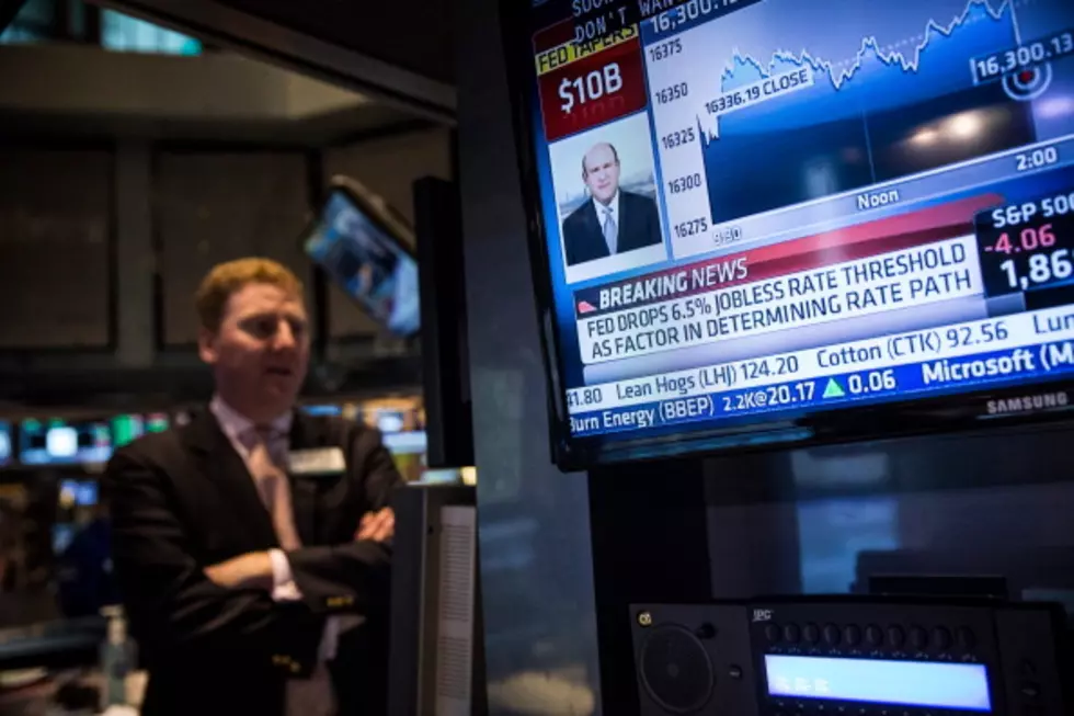US Stocks End Higher on Good Economic News