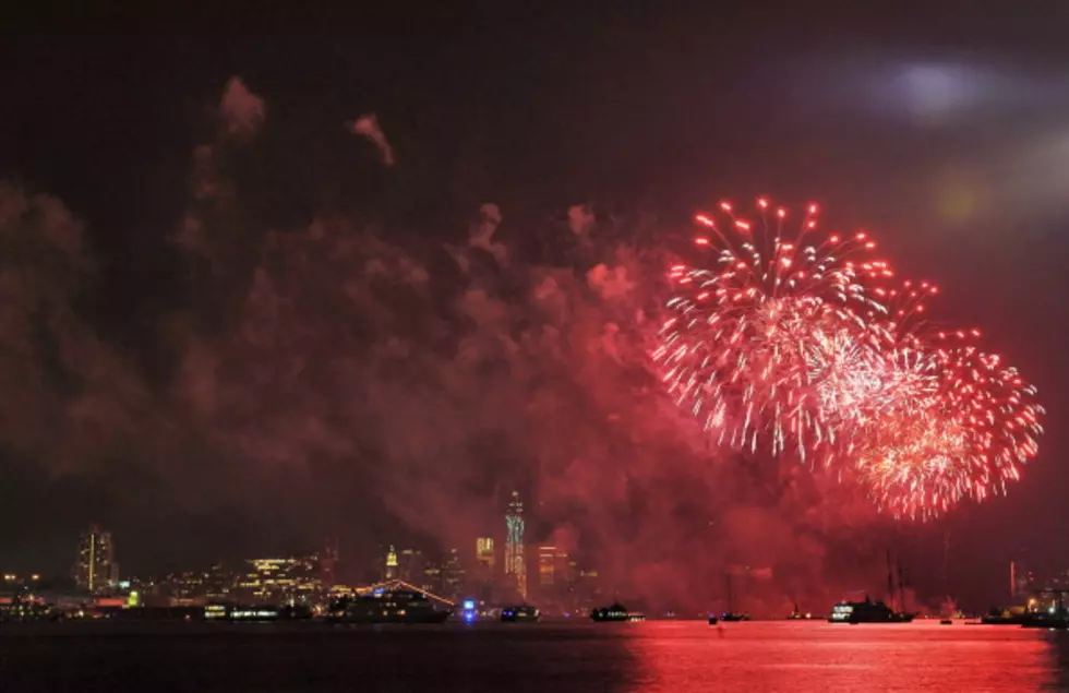Macy&#8217;s July 4th Fireworks Returning to East River