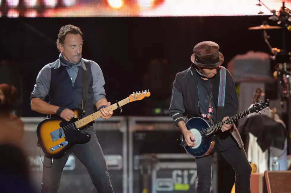 Springsteen’s Awesome Cover of Van Halen’s ‘Jump’