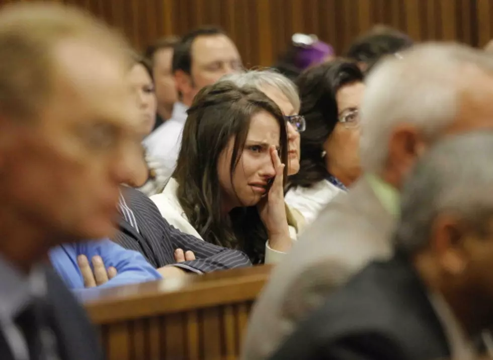Pistorius Testifies about Killing Girlfriend