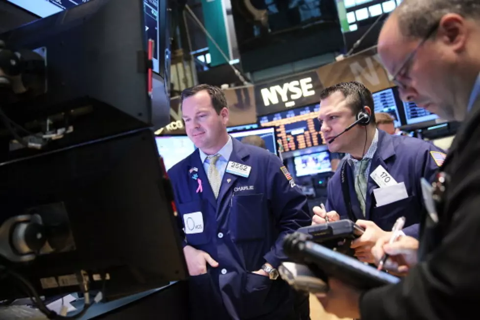 Stocks Close Mostly Higher on Earnings