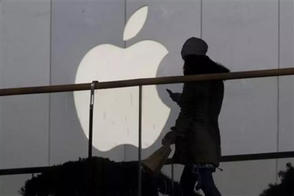 Apple Increases Buyback, Will Split Stock
