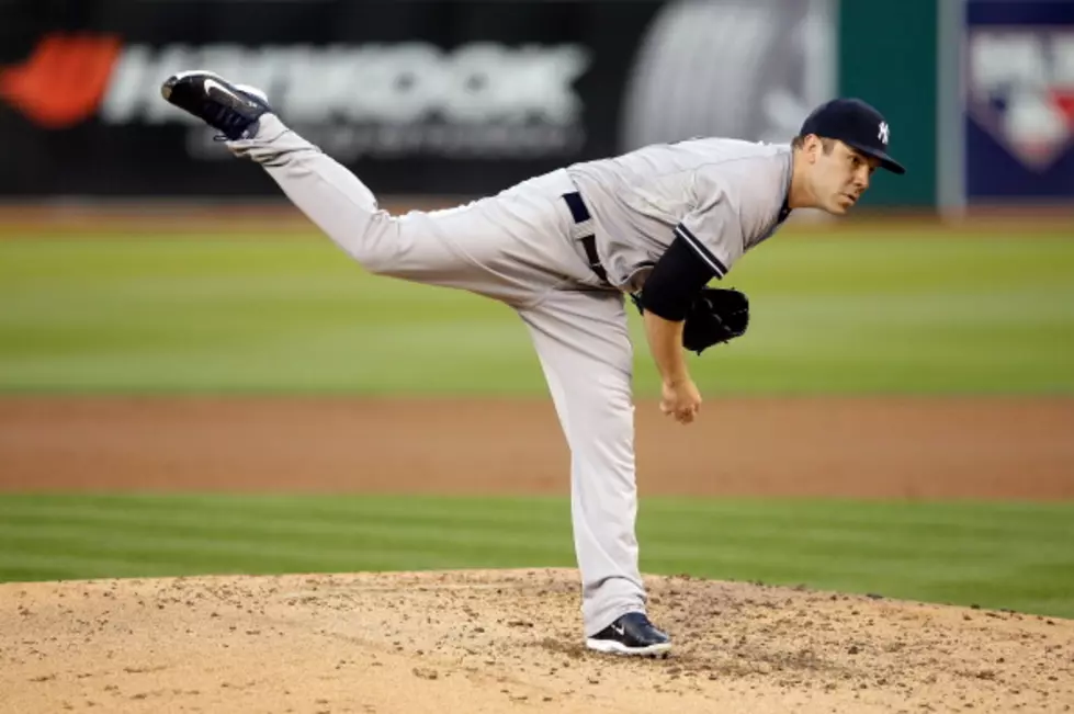 Phelps, Yankees Pound A&#8217;s 7-0 for 4th Straight Win