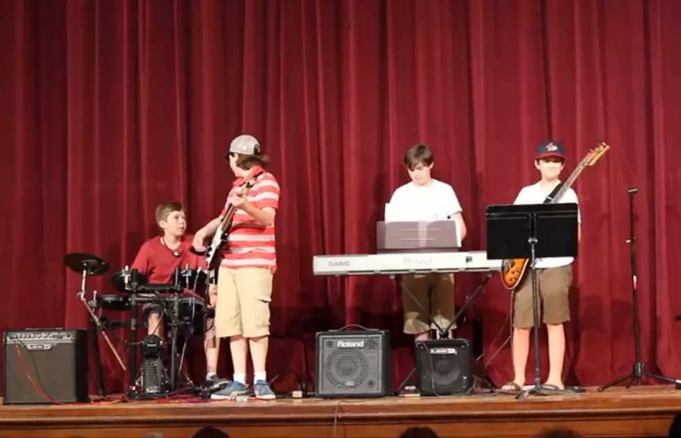 Kids performance of Weezer Turns into epic fail
