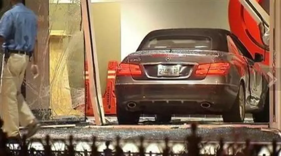 Car Crashes Into CNN Center in Atlanta