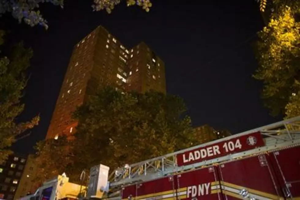 NYC firefighter trapped in apartment blaze dies