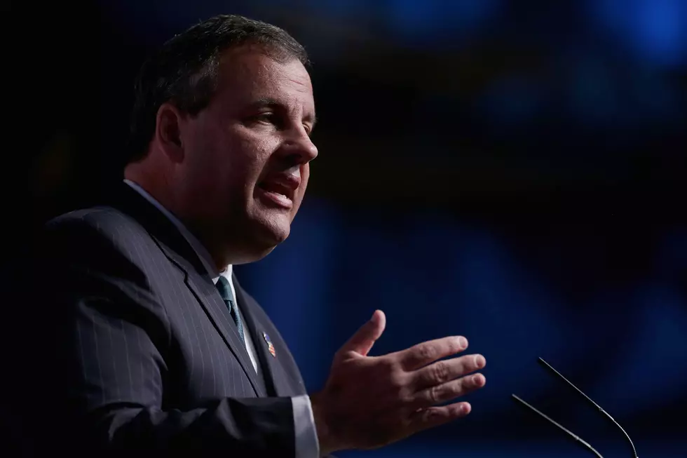 Christie in Iowa pitching for locals, not himself