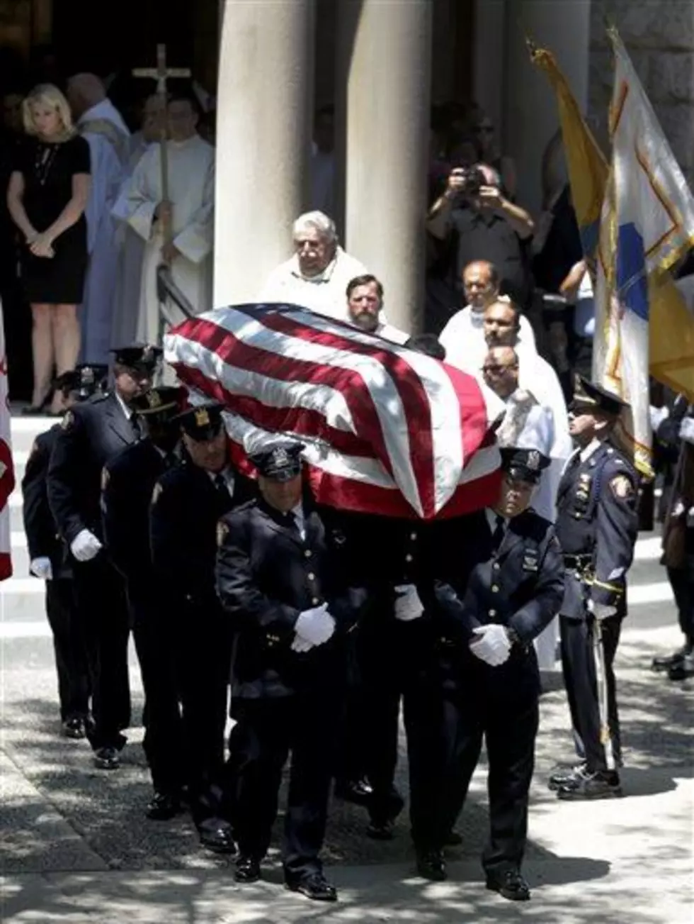 Job-related police deaths on the rise in 2014