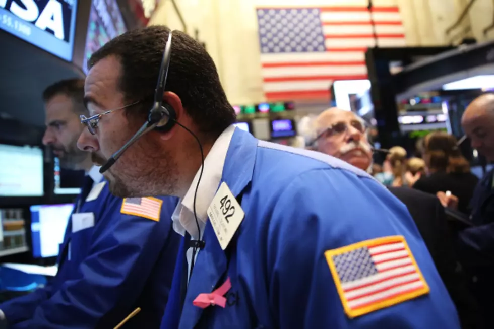 Stocks drift higher; S&#038;P 500 holds on to 2,000