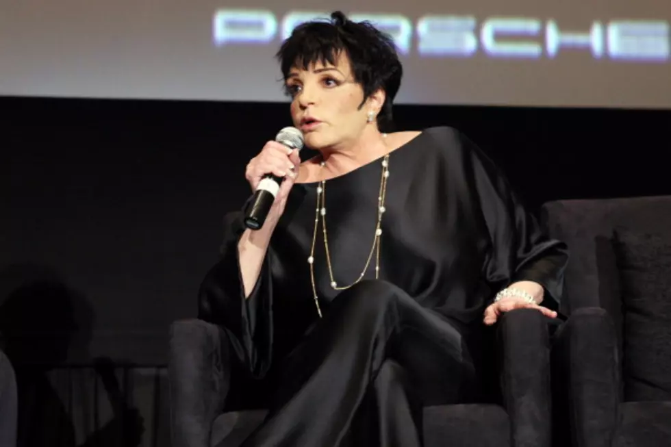 Liza Minnelli recovering after surgery, sends love