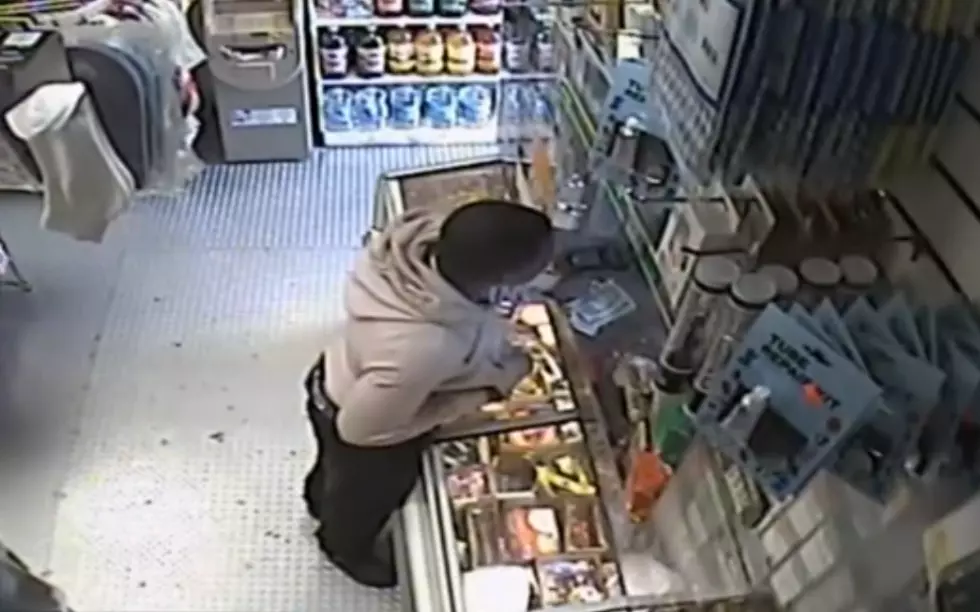 WATCH: Footage of man trying to rob store with banana