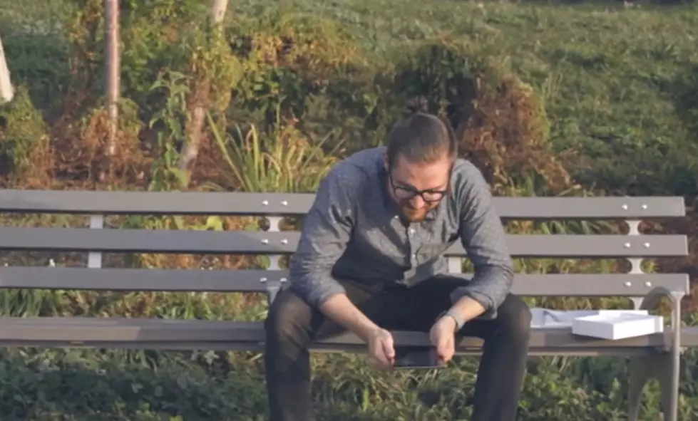 WATCH: What happens when iPhone 6 meets skinny jeans