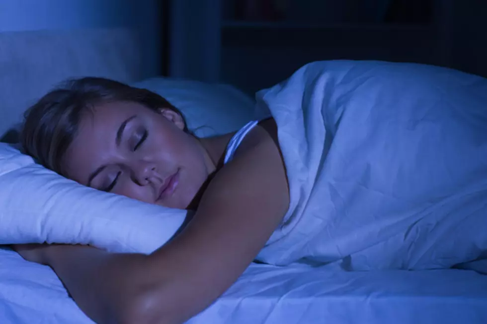 The exact amount of sleep men and women need