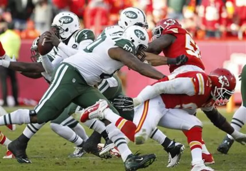 Alex Smith leads Chiefs past Mike Vick, Jets 24-10