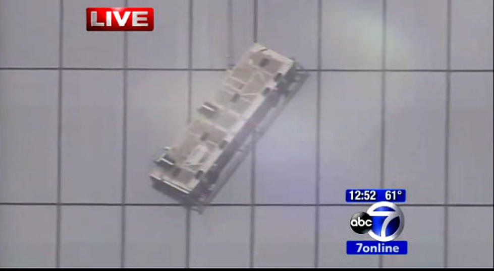 WATCH: Window washers rescued in NYC scaffold mishap